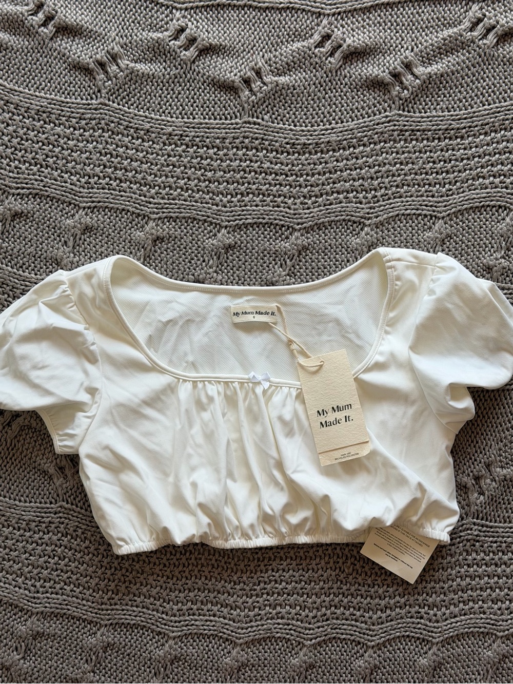 My Mum Made It White Puff-Sleeve Cropped Top